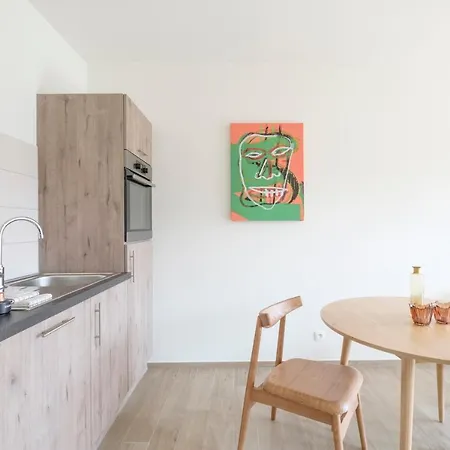 Fully Equipped Near Shape Area Διαμέρισμα *