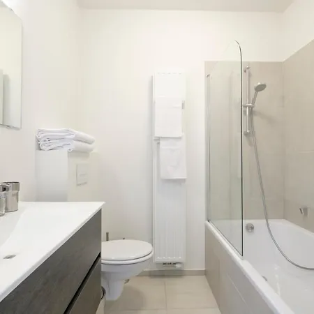 Appartement Fully Equipped Near Shape Area