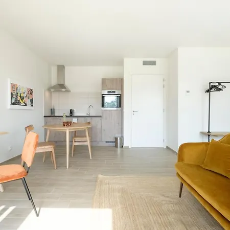 Fully Equipped Near Shape Area * Μον