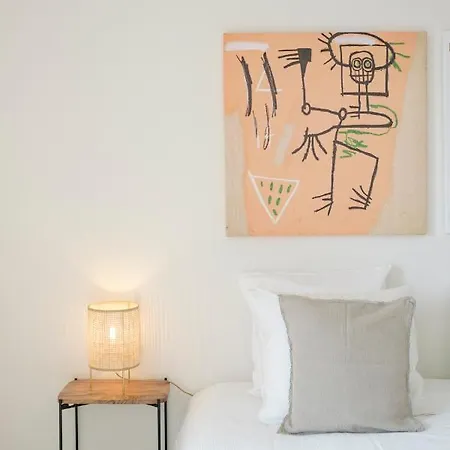 Fully Equipped Near Shape Area 公寓 *